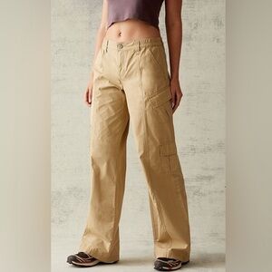 Pacsun Low Rise Puddle Khaki‎ Tan Womens Size Medium Pant Cargo Relaxed NEW